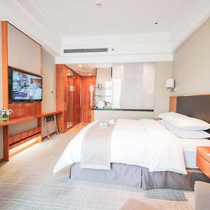 Executive King Room Non-Smoking